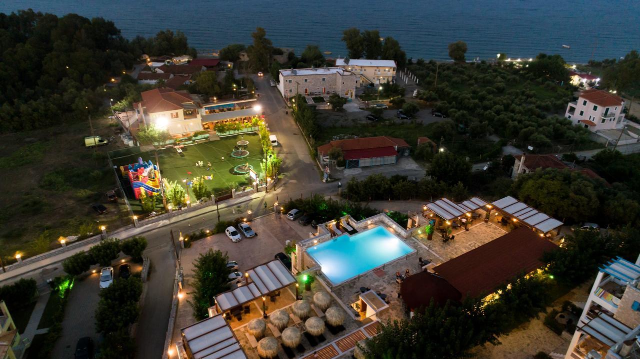 Vathi Hotel Exterior photo